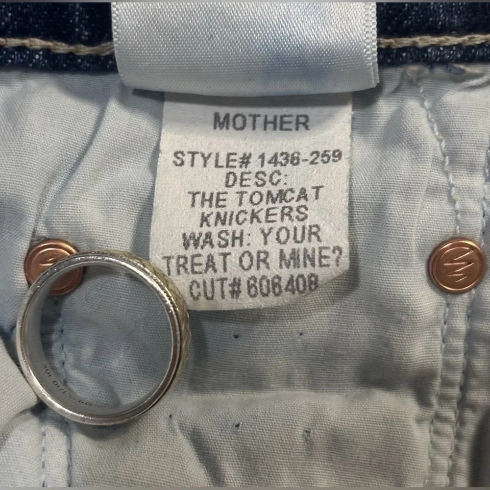 MOTHER Superior Tomcat Knickers Capris  Your Treat Or Mine Button Fly Mid Rise